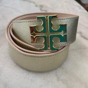 Tory Burch 1 1/2” saffiano leather reversible belt